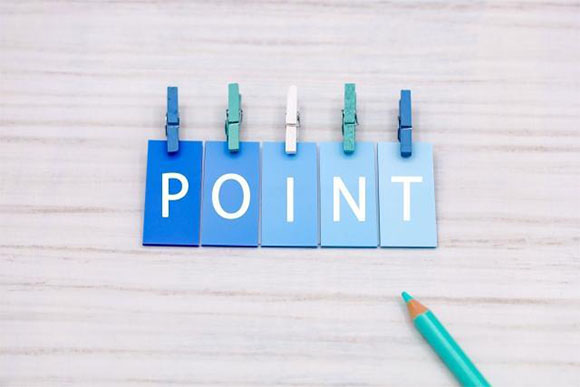 POINTの文字と色鉛筆