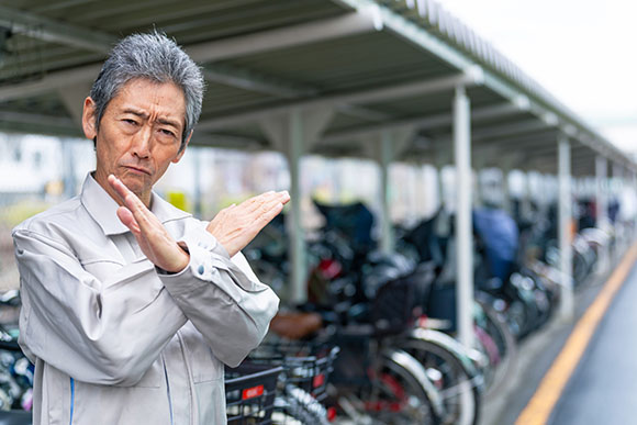 所有者不明の自転車が敷地内に長期間放置されているけどどうすればいいの？